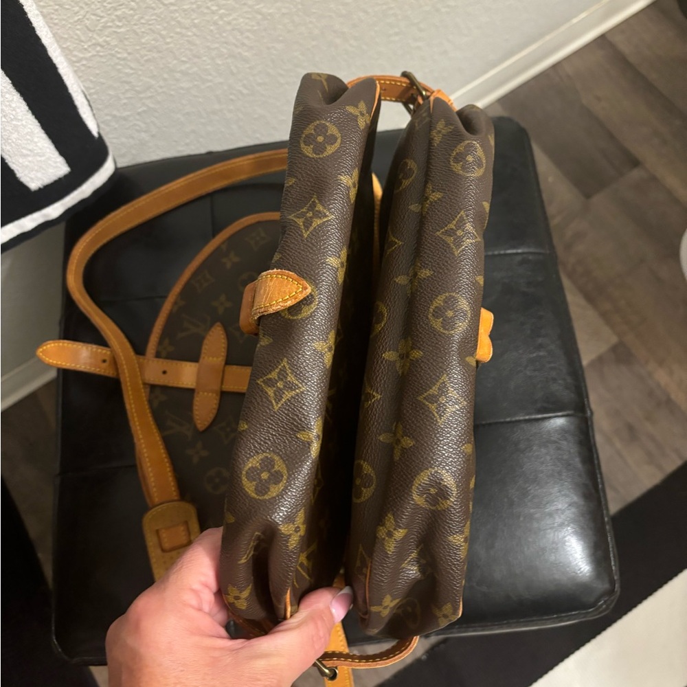 Louis Vuitton saumur 30 crossbody/messenger monogram - Picture 7 of 13